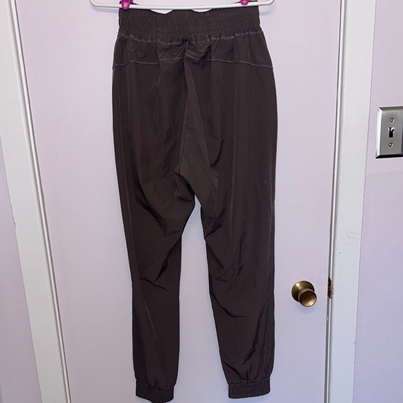 Halara High Waisted Jogger - Picture 3 of 6